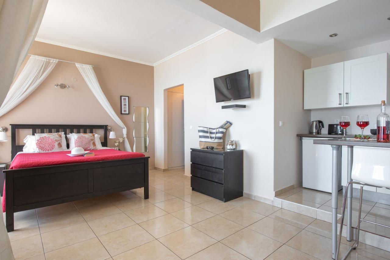 Galini Beach Studios And Penthouse Mesongí المظهر الخارجي الصورة