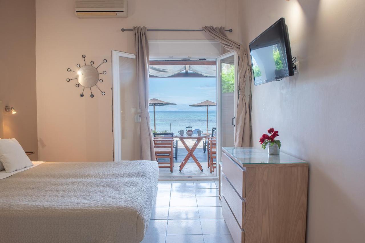 Galini Beach Studios And Penthouse Mesongí المظهر الخارجي الصورة