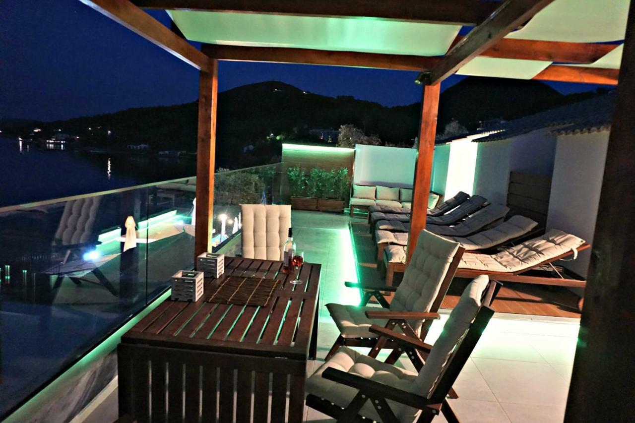 Galini Beach Studios And Penthouse Mesongí المظهر الخارجي الصورة