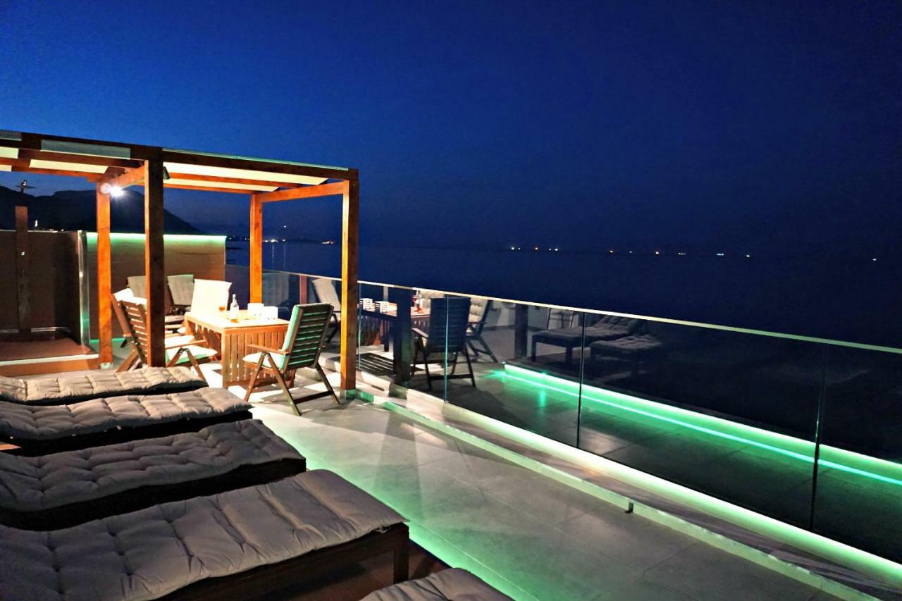 Galini Beach Studios And Penthouse Mesongí المظهر الخارجي الصورة